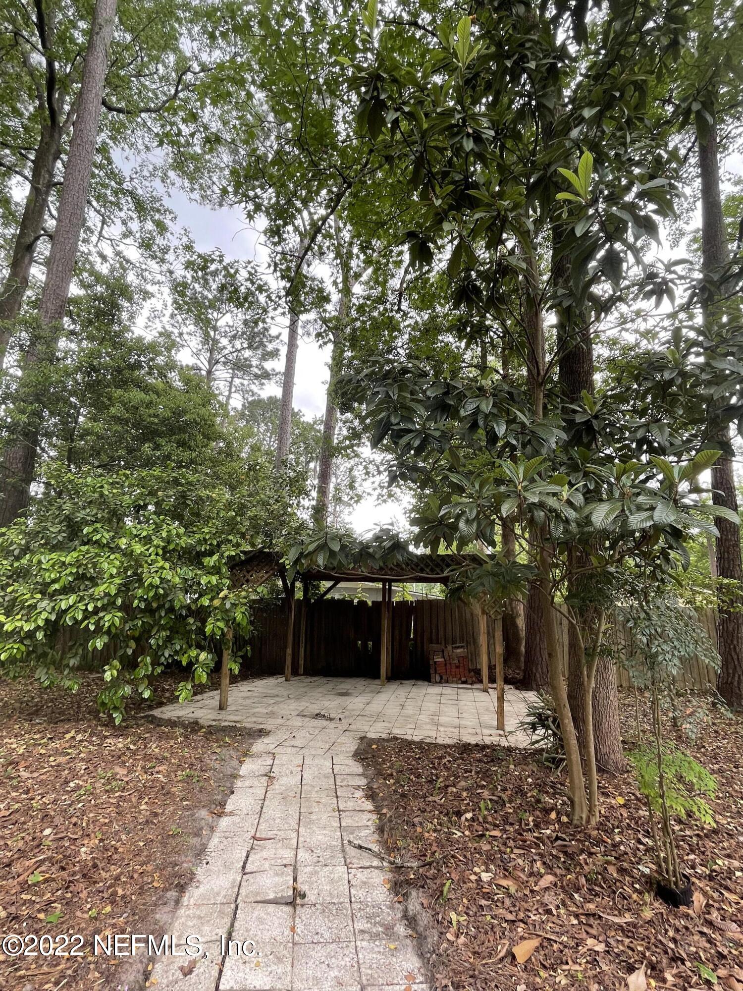 5238 Damascus Road North Jacksonville, FL 32207 - Photo 24 of 26 Backyard