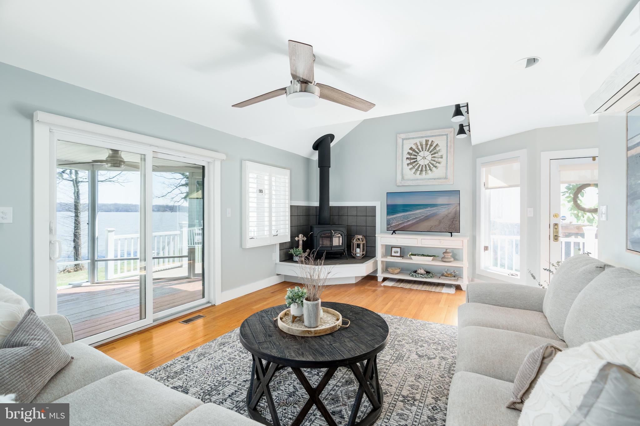 26 Park Lane Elkton, MD 21921 - Photo 8 of 56 Living room