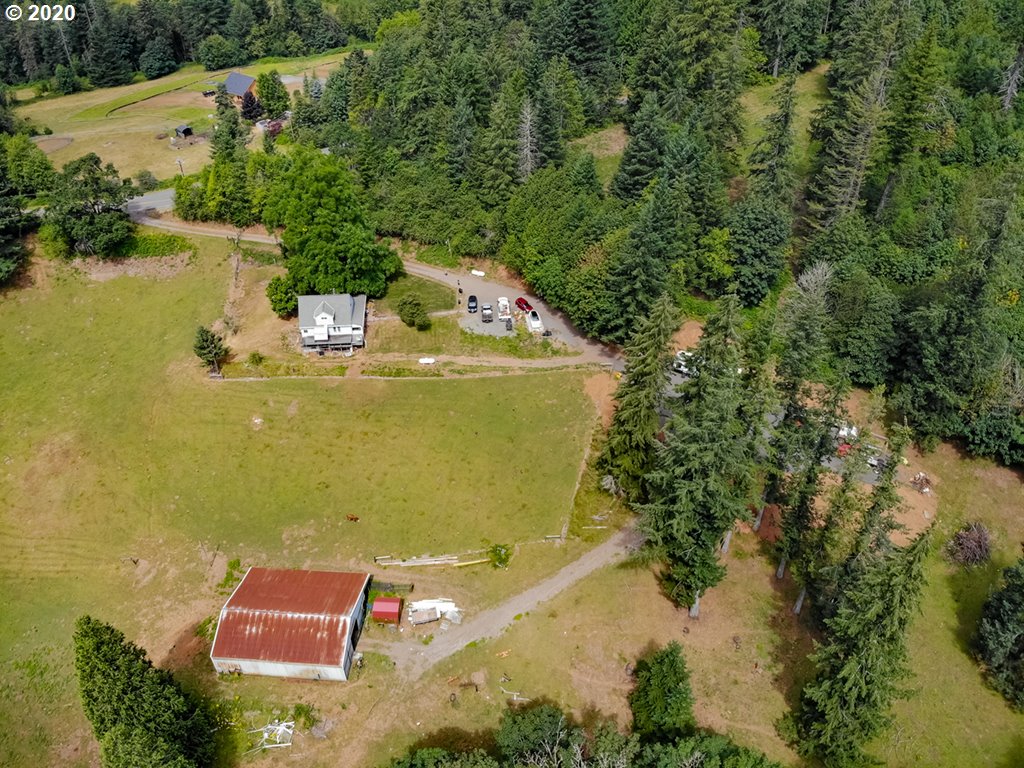 40901 Southeast Gibson Road Washougal, WA 98671 - Photo 2 of 15 Gallery Image 2