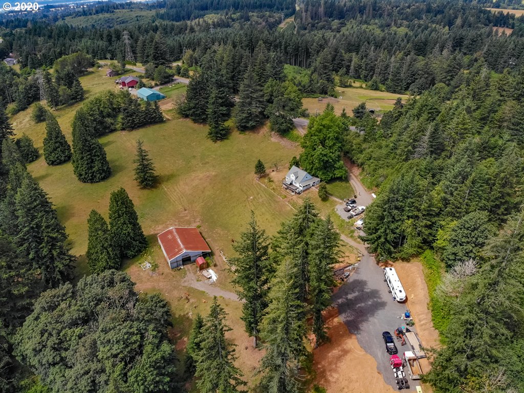40901 Southeast Gibson Road Washougal, WA 98671 - Photo 3 of 15 Gallery Image 3