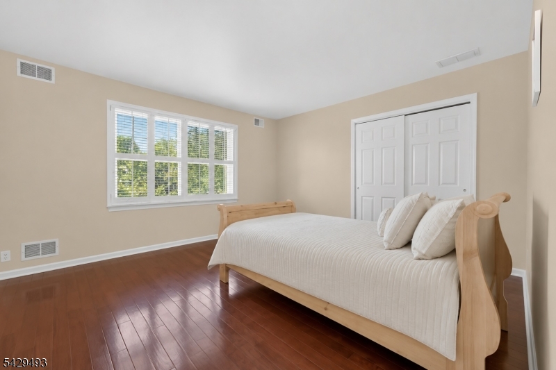38 Grove Farm Road Pittstown, NJ 08867 - Photo 28 of 46