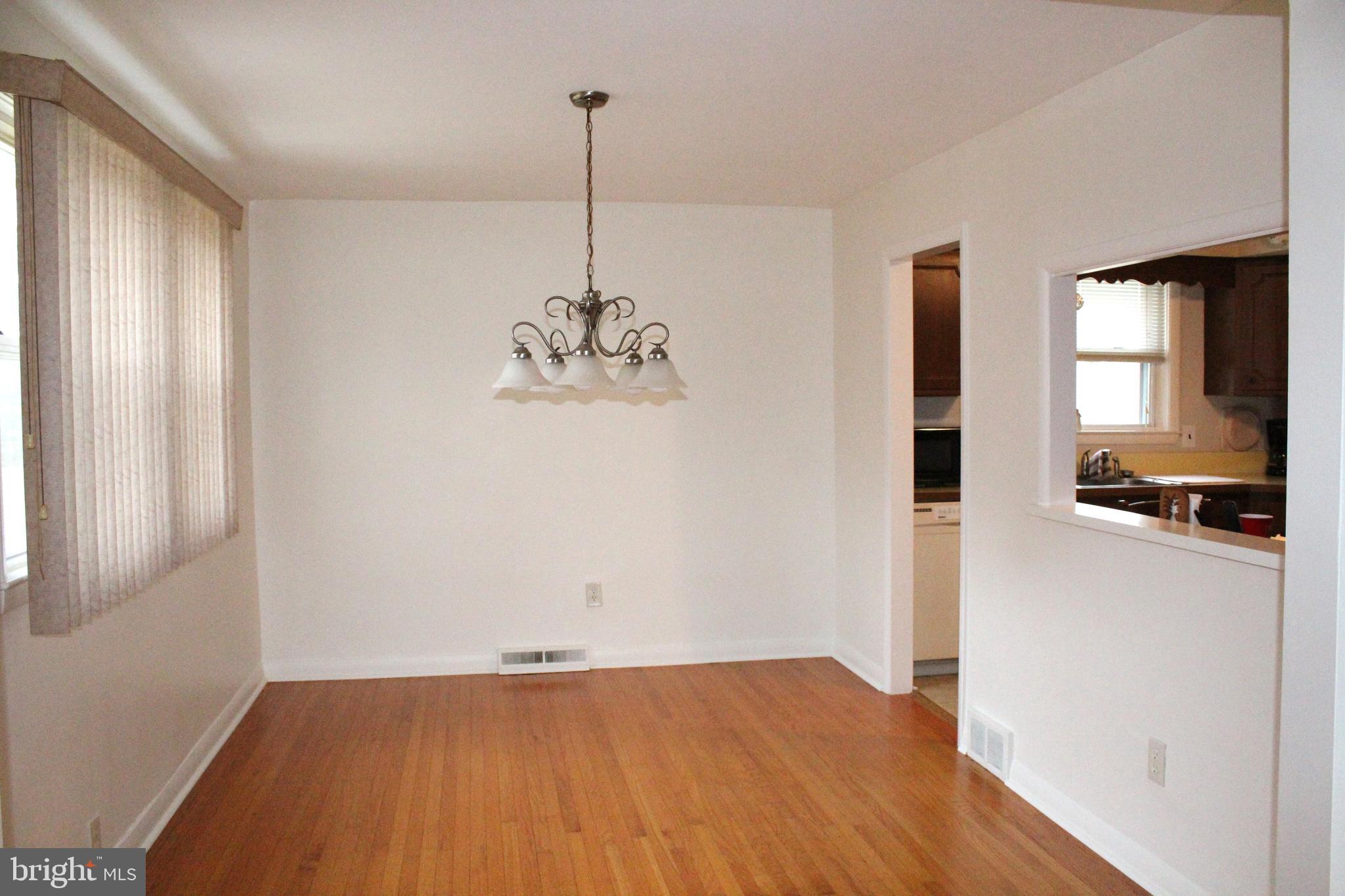 632 Vernon Road Springfield, PA 19064 - Photo 4 of 24
