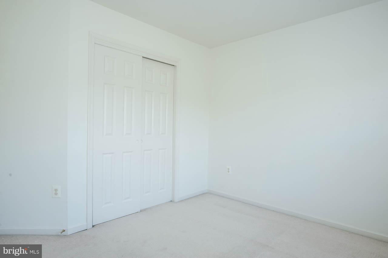 7261 Castlefield Way Springfield, VA 22150 - Photo 12 of 17 Third Bedroom