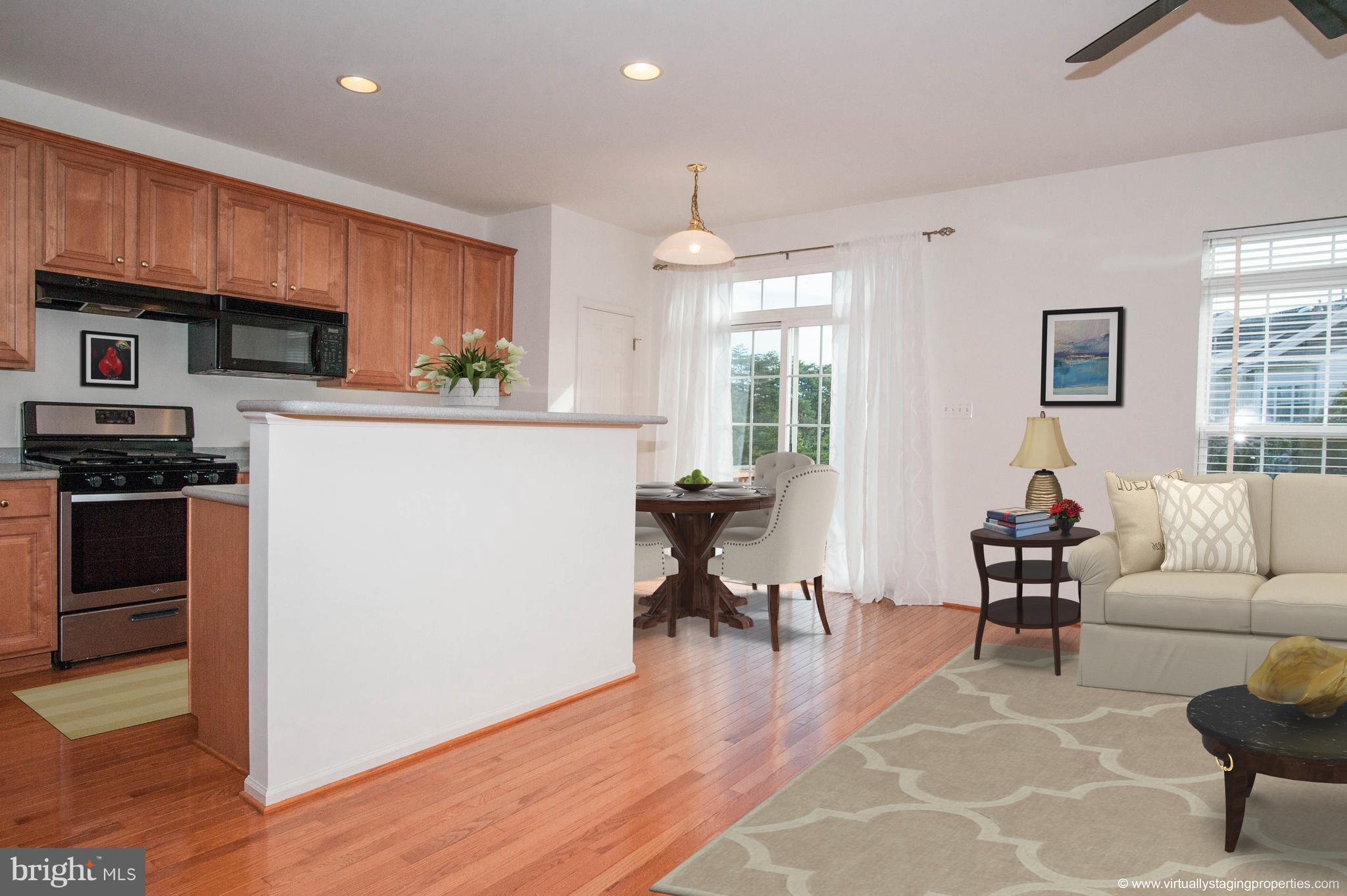 7261 Castlefield Way Springfield, VA 22150 - Photo 5 of 17 Kitchen