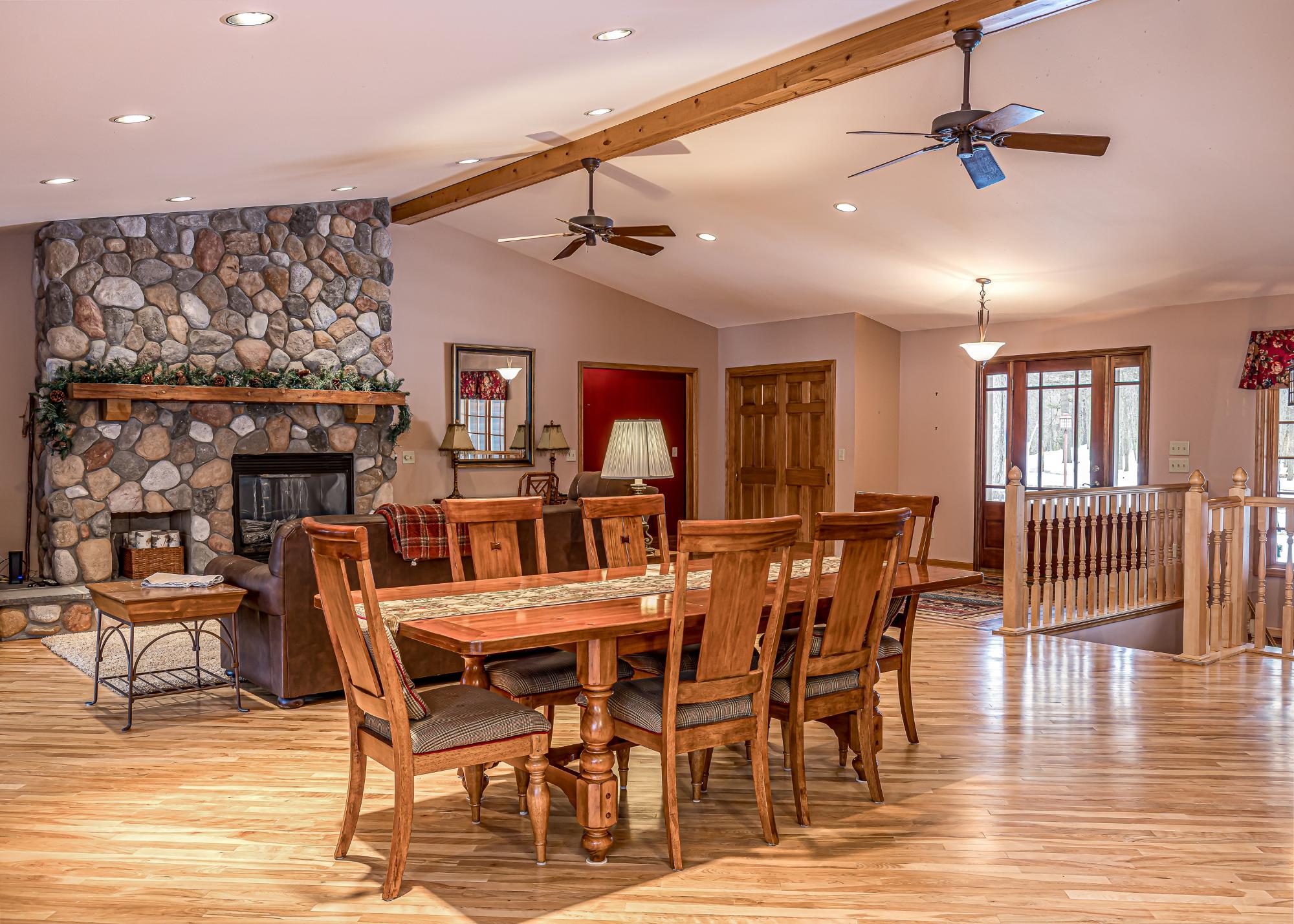 9965 Rivers Edge Drive Minocqua, WI 54548 - Photo 4 of 34 Gallery Image 4