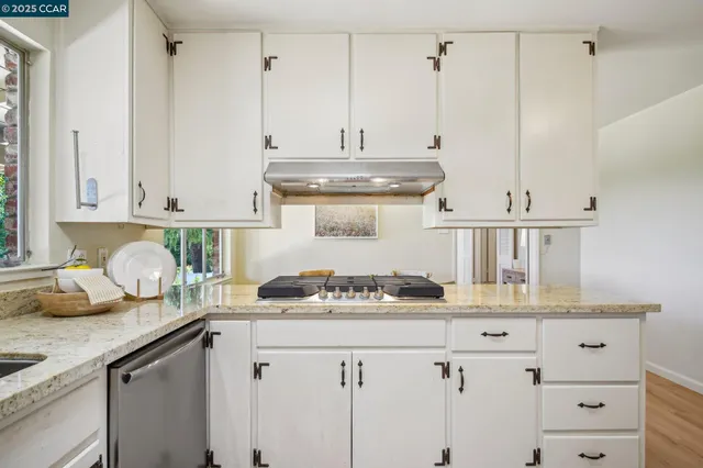 $1,475,000 | 6 Lucille Way, Orinda, CA 94563