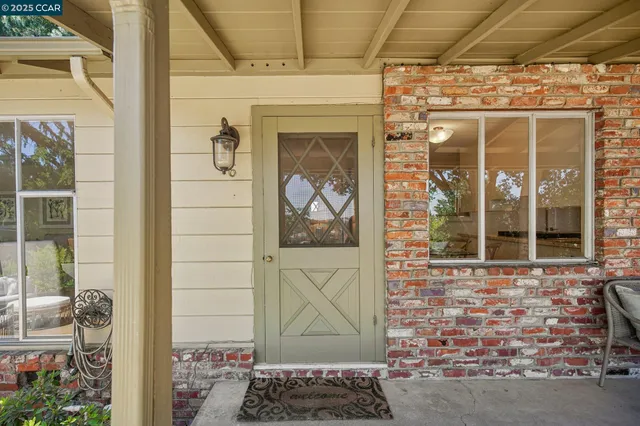 $1,475,000 | 6 Lucille Way, Orinda, CA 94563