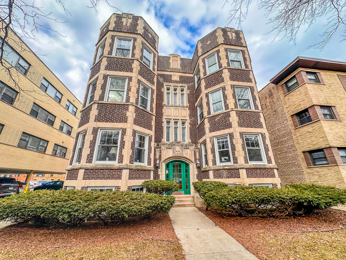 505 Sheridan Road, Unit 2E Evanston, IL 60202 - Photo 1 of 28 Gallery Image 1