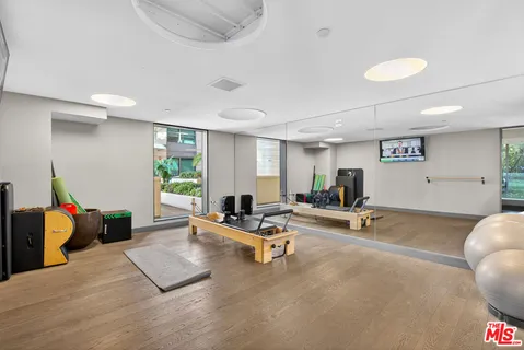 $12,500 | 1755 Ocean Avenue, Unit 702, Santa Monica, CA 90401