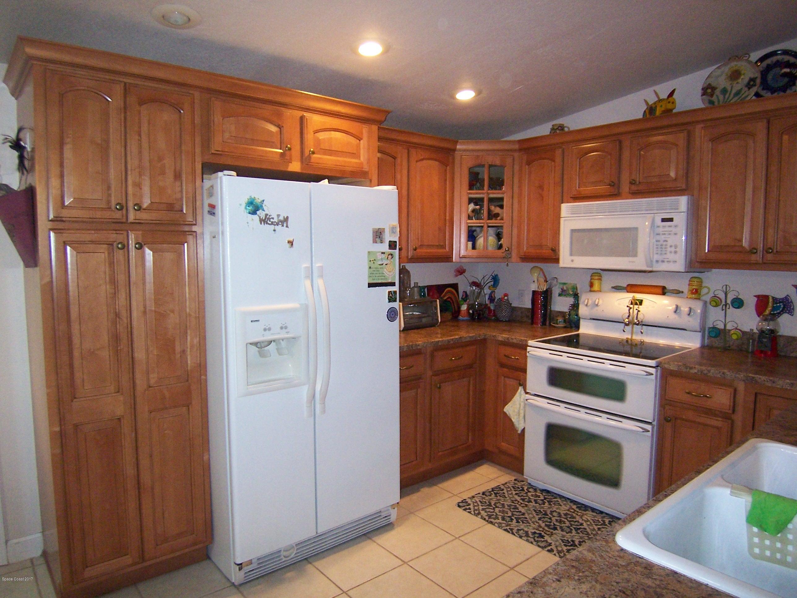 1612 Ridge Drive Cocoa, FL 32926 - Photo 2 of 18 a100_9521