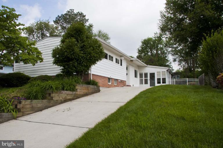2418 Diana Road Baltimore, MD 21209 - Photo 22 of 22 Exterior (Front)
