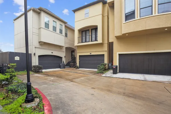 $2,795 | 4116 Bonner View Lane, Houston, TX 77007