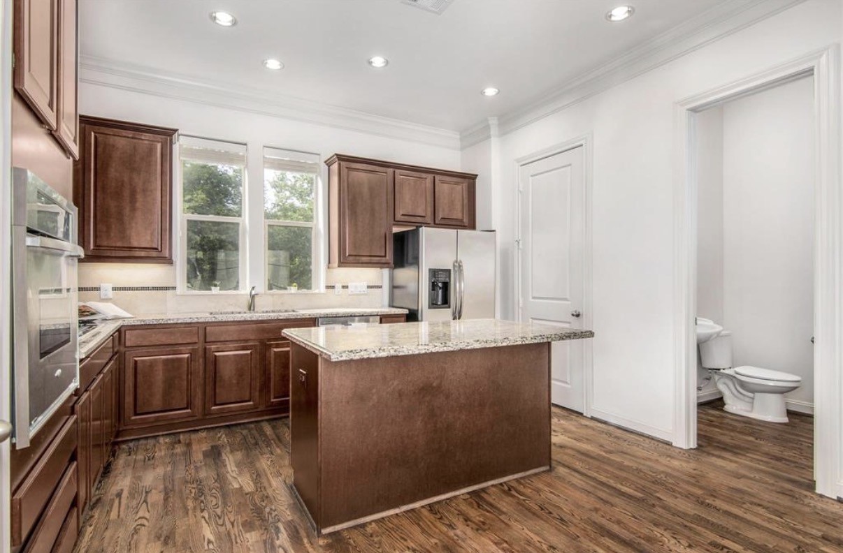 4116 Bonner View Lane Houston, TX 77007 - Photo 3 of 8