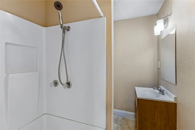 $585,000 | 1001 Lobitt Street, Alvin, TX 77511