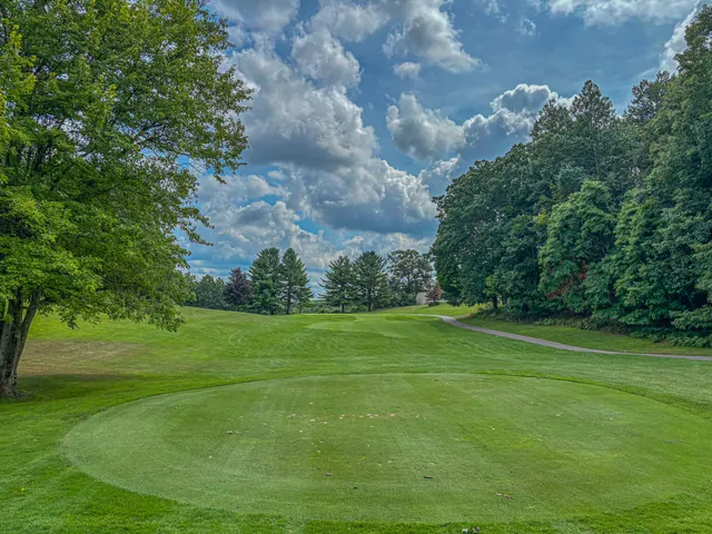 $5,000 | 9384 East Circle Drive, Stanwood, MI 49346