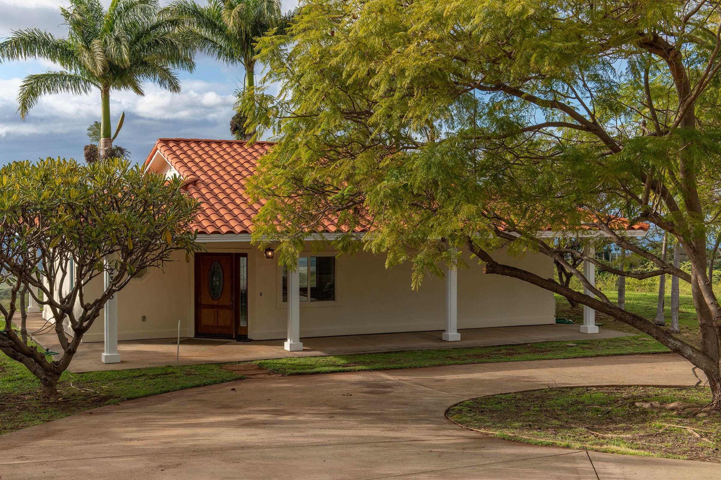 2345 Omaopio Road Kula, HI 96790 - Photo 5 of 23 a view of a house with a yard