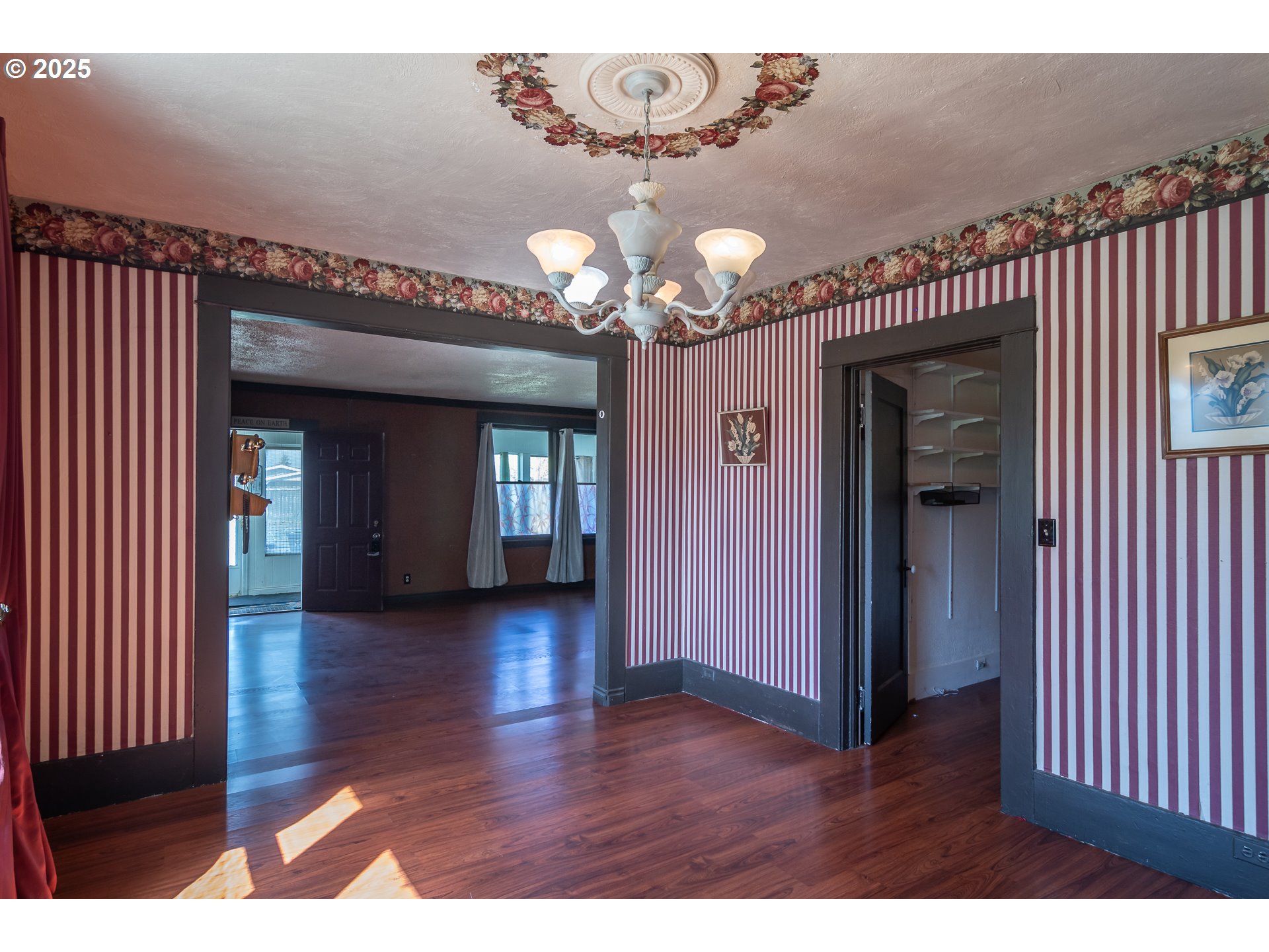 174 South Comstock Road Sutherlin, OR 97479 - Photo 13 of 48 Gallery Image 13