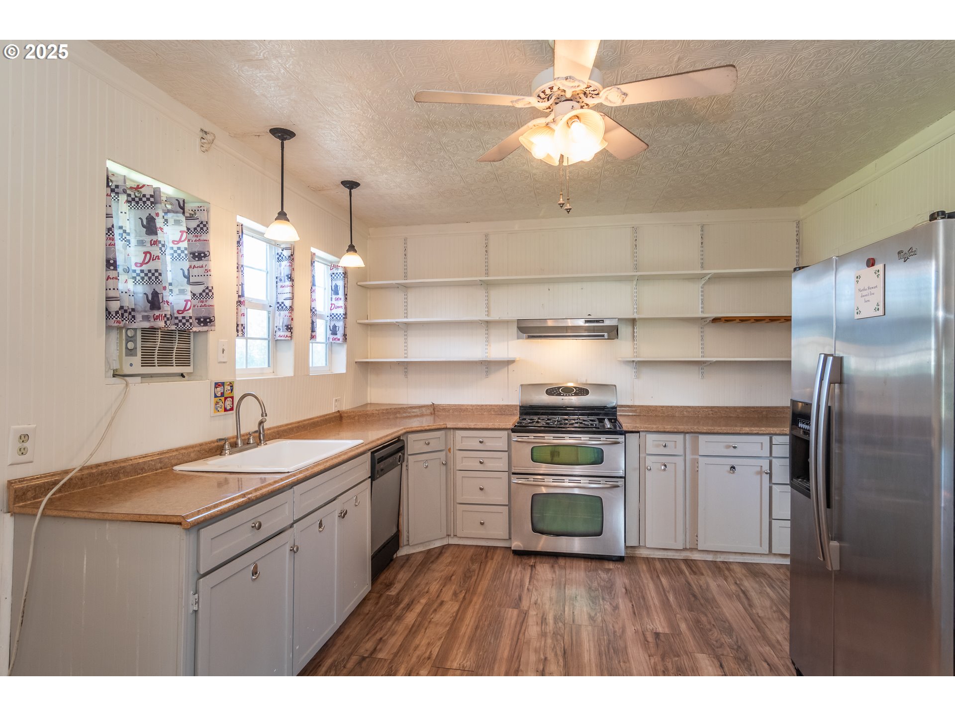 174 South Comstock Road Sutherlin, OR 97479 - Photo 18 of 48 Gallery Image 18