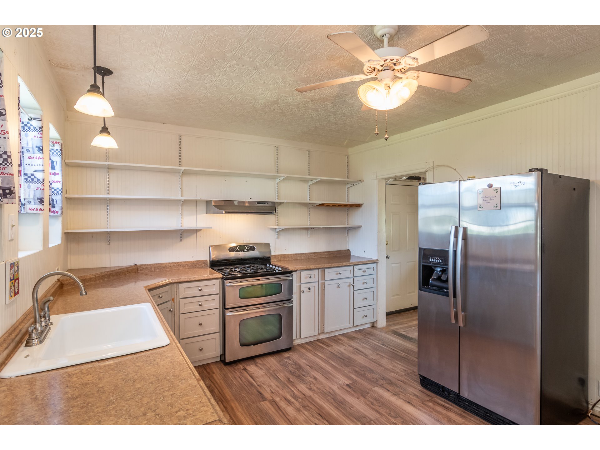 174 South Comstock Road Sutherlin, OR 97479 - Photo 19 of 48 Gallery Image 19
