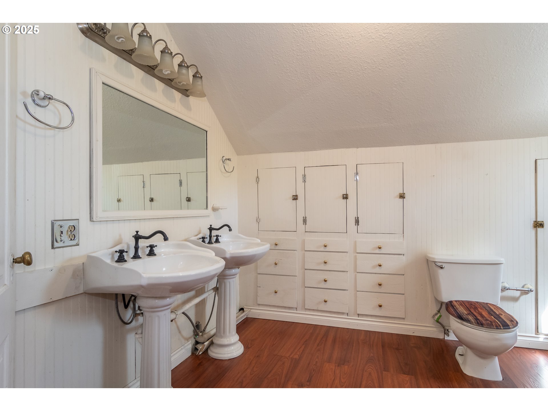174 South Comstock Road Sutherlin, OR 97479 - Photo 24 of 48 Gallery Image 24