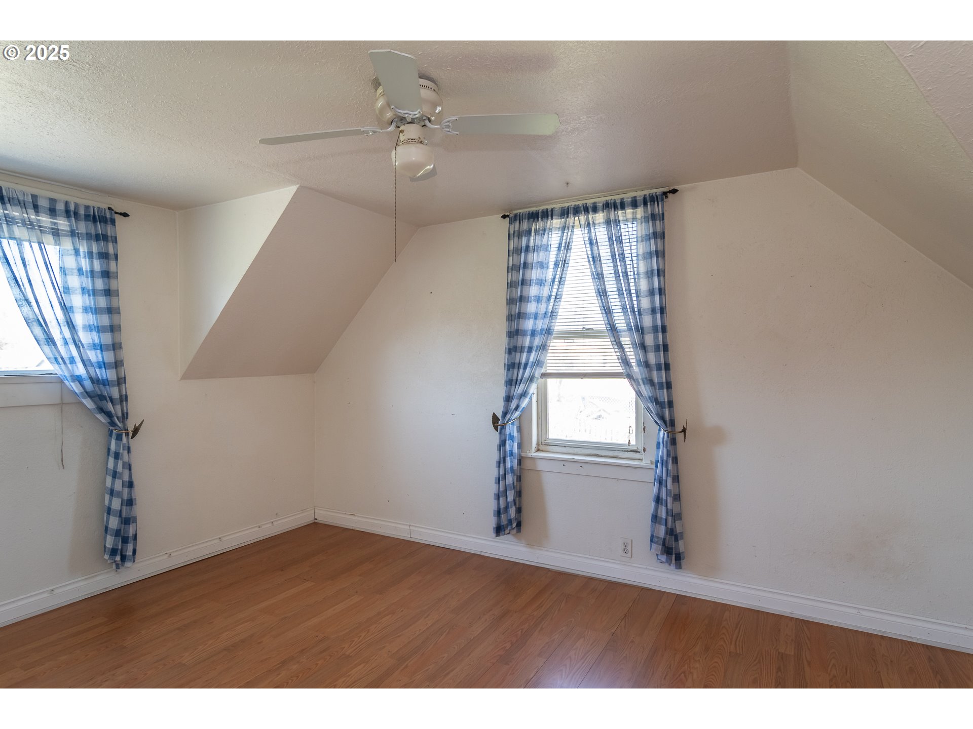 174 South Comstock Road Sutherlin, OR 97479 - Photo 31 of 48 Gallery Image 31