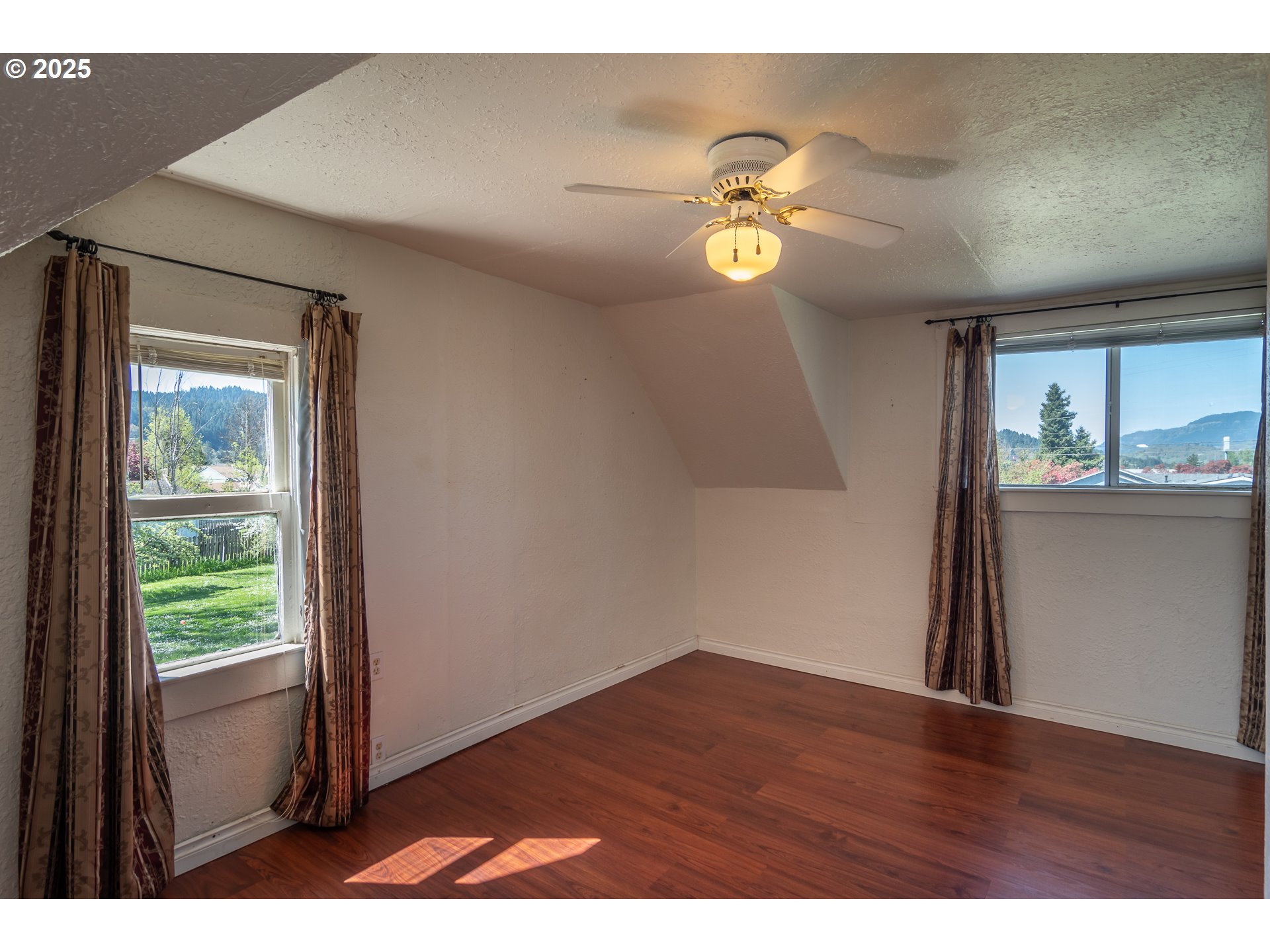 174 South Comstock Road Sutherlin, OR 97479 - Photo 35 of 48 Gallery Image 35