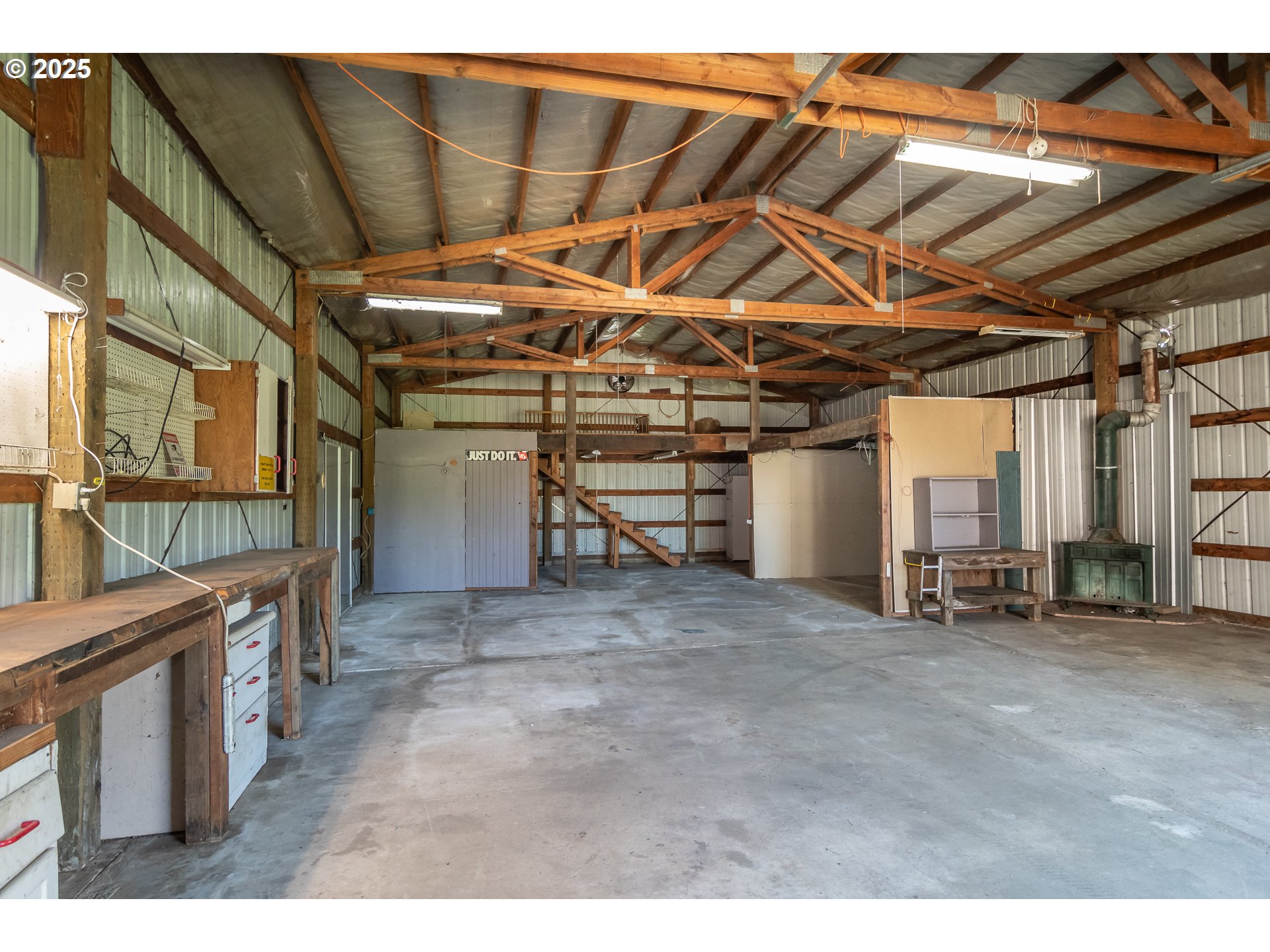 174 South Comstock Road Sutherlin, OR 97479 - Photo 39 of 48 Gallery Image 39