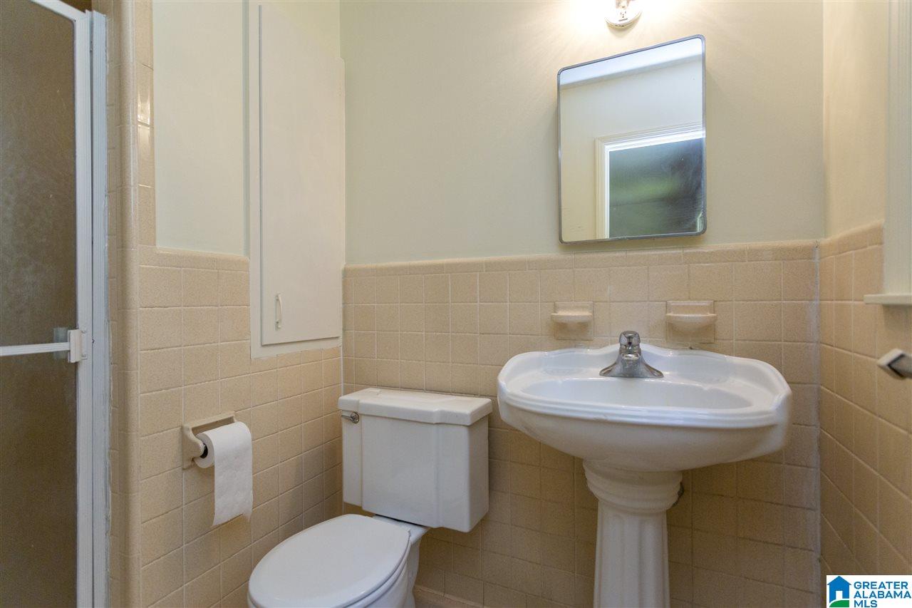3557 Laurel View Lane Birmingham, AL 35243 - Photo 22 of 41