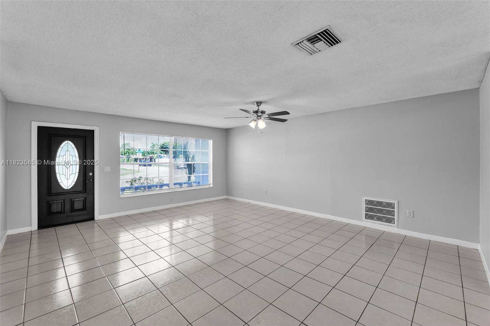 22226 Southwest 62nd Avenue Boca Raton, FL 33428 - Photo 10 of 32
