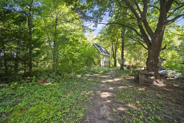 $359,900 | W330-s7098 County Road East, Mukwonago, WI 53149