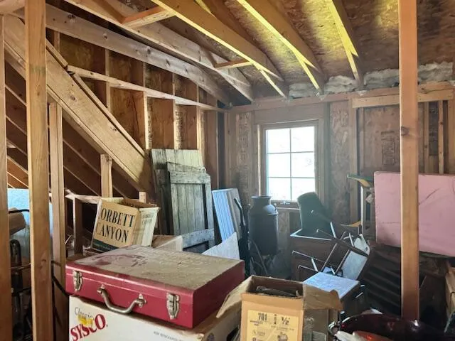 $359,900 | W330-s7098 County Road East, Mukwonago, WI 53149