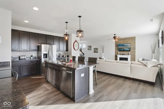 $475,000 | 15437 Eastpark Circle West, Fishers, IN 46037