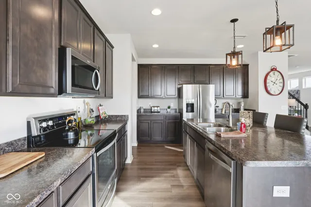 $475,000 | 15437 Eastpark Circle West, Fishers, IN 46037