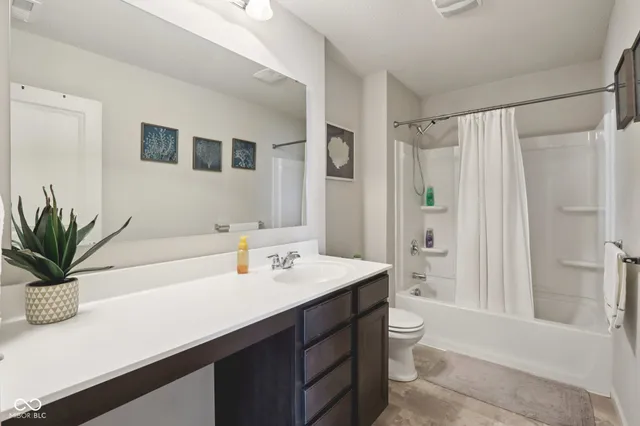 $475,000 | 15437 Eastpark Circle West, Fishers, IN 46037