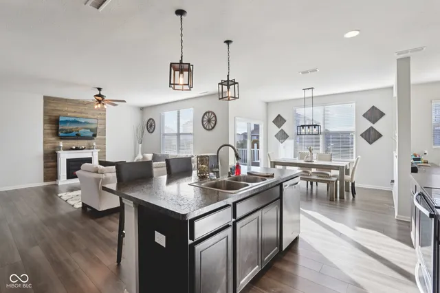 $475,000 | 15437 Eastpark Circle West, Fishers, IN 46037