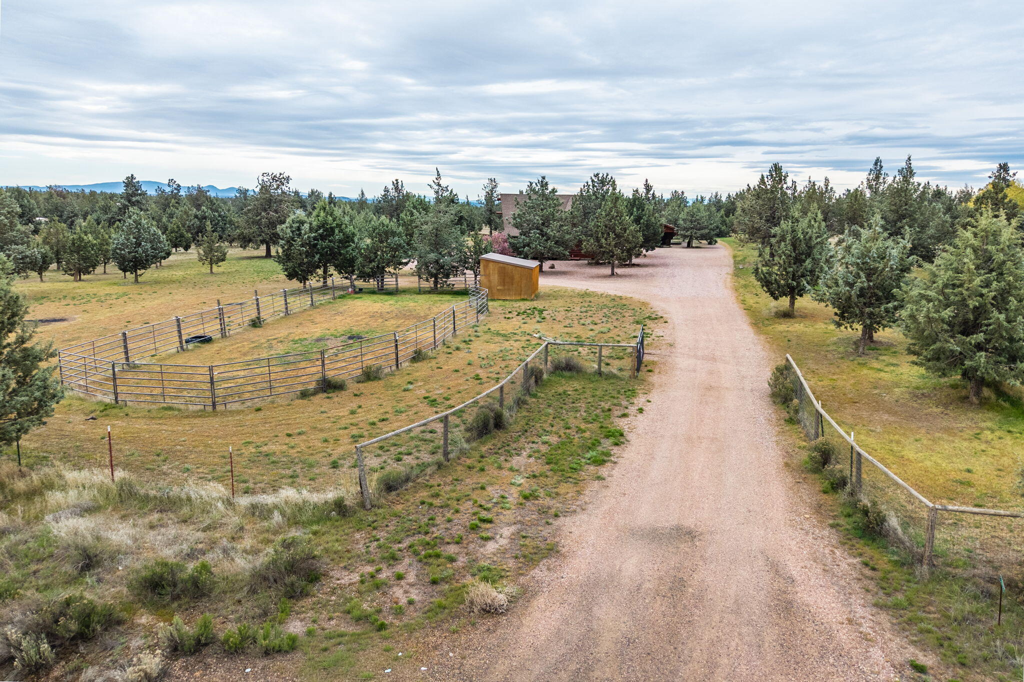 7423 Southwest Sand Ridge Road Terrebonne, OR 97760 - Photo 35 of 39