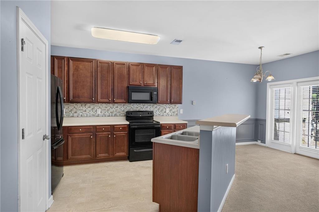 2555 Flat Shoals Road, Unit 2503 Atlanta, GA 30349 - Photo 8 of 32 Gallery Image 8