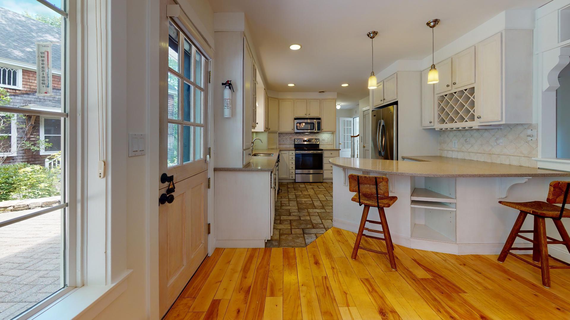 950 Shore Road Cape Elizabeth, ME 04107 - Photo 8 of 48 Kitchen