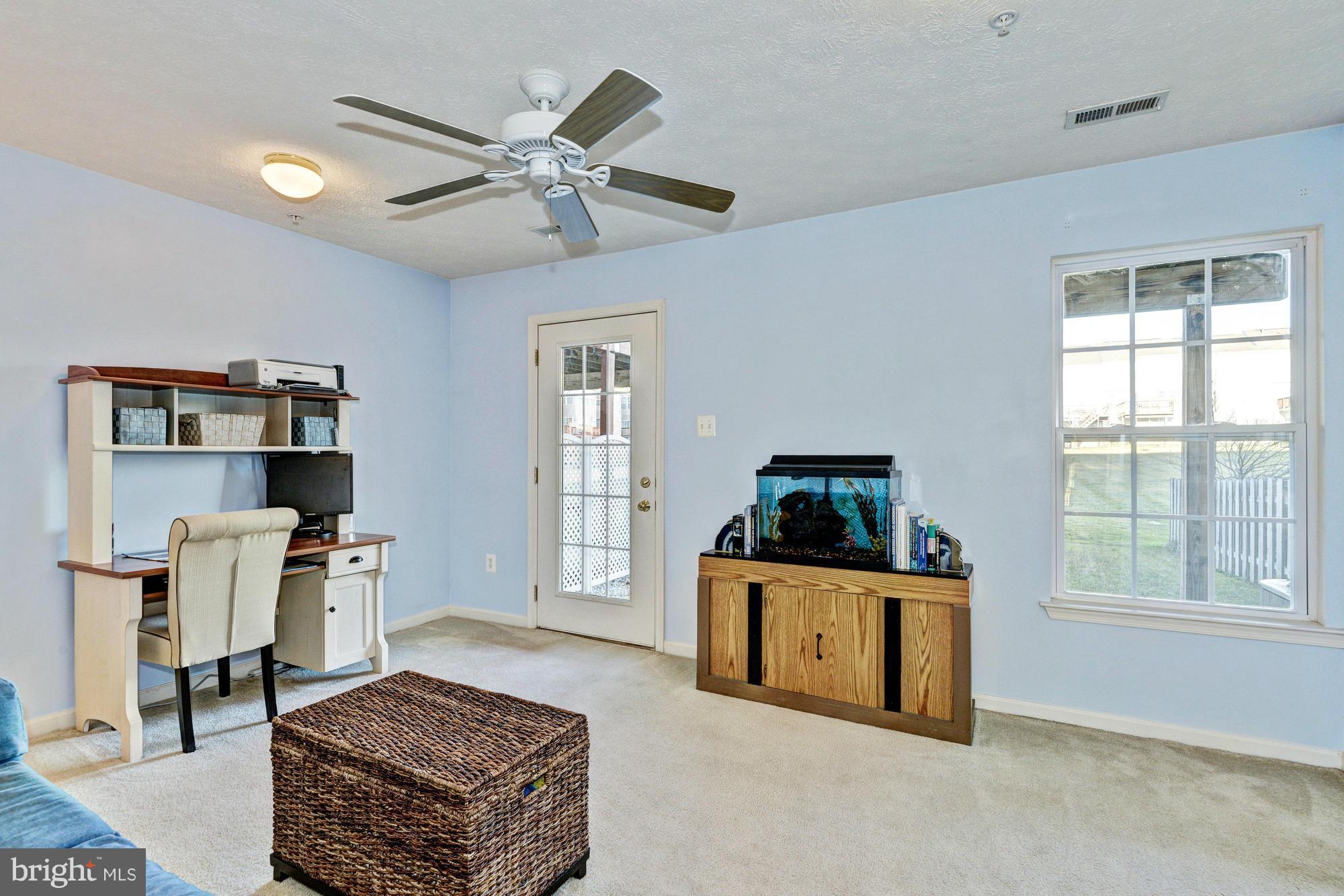 715 Sherman Road Baltimore, MD 21220 - Photo 3 of 20 Family Room