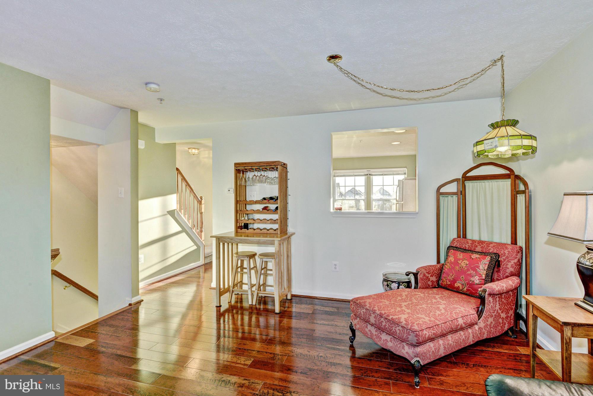 715 Sherman Road Baltimore, MD 21220 - Photo 6 of 20 Living Room