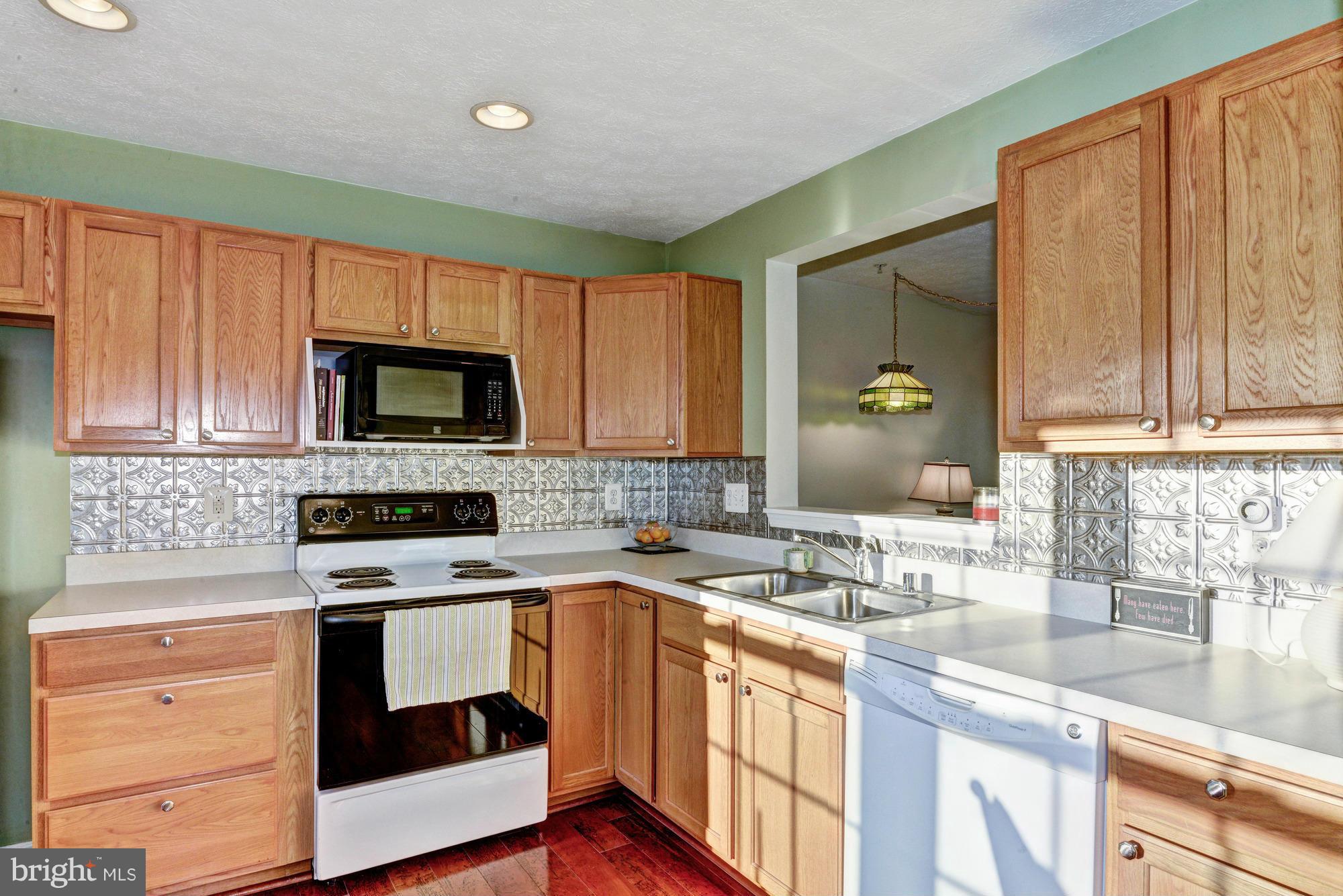 715 Sherman Road Baltimore, MD 21220 - Photo 8 of 20 Kitchen