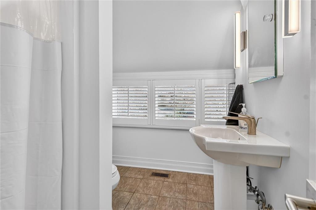 717 Filbert Street Pittsburgh, PA 15232 - Photo 25 of 46