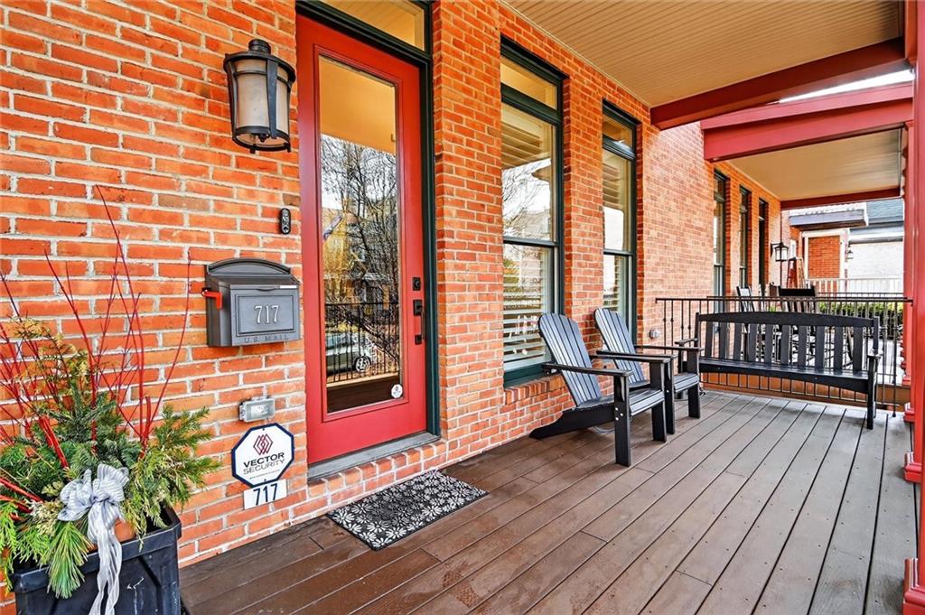 717 Filbert Street Pittsburgh, PA 15232 - Photo 3 of 46