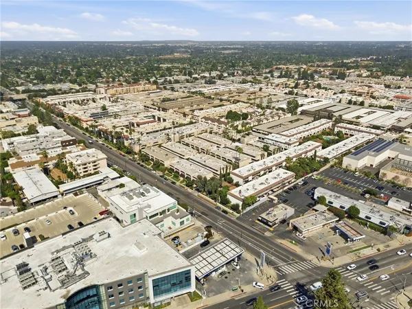 a picture of city view