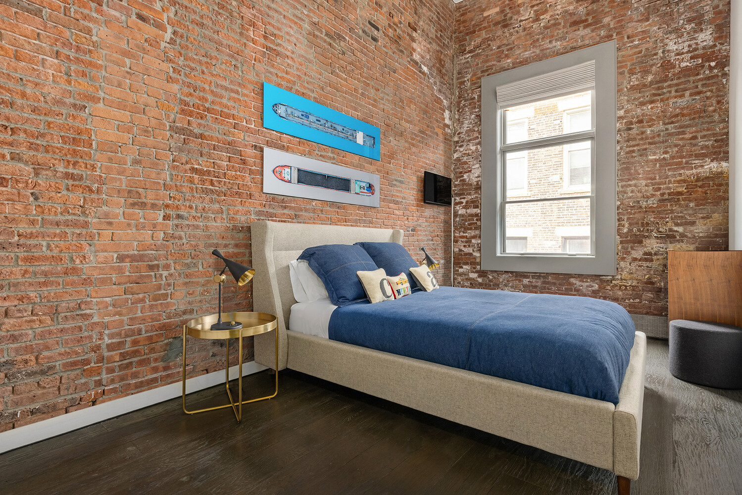 58 Walker Street, Unit PH Manhattan, NY 10013 - Photo 15 of 18 a bedroom with a bed and a window