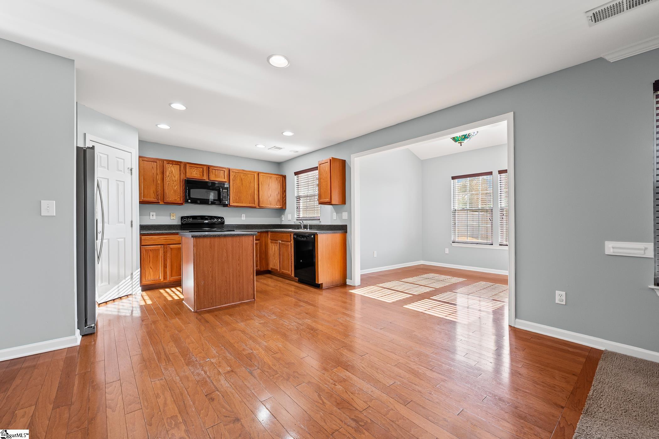 141 St Johns Street Simpsonville, SC 29680 - Photo 6 of 26