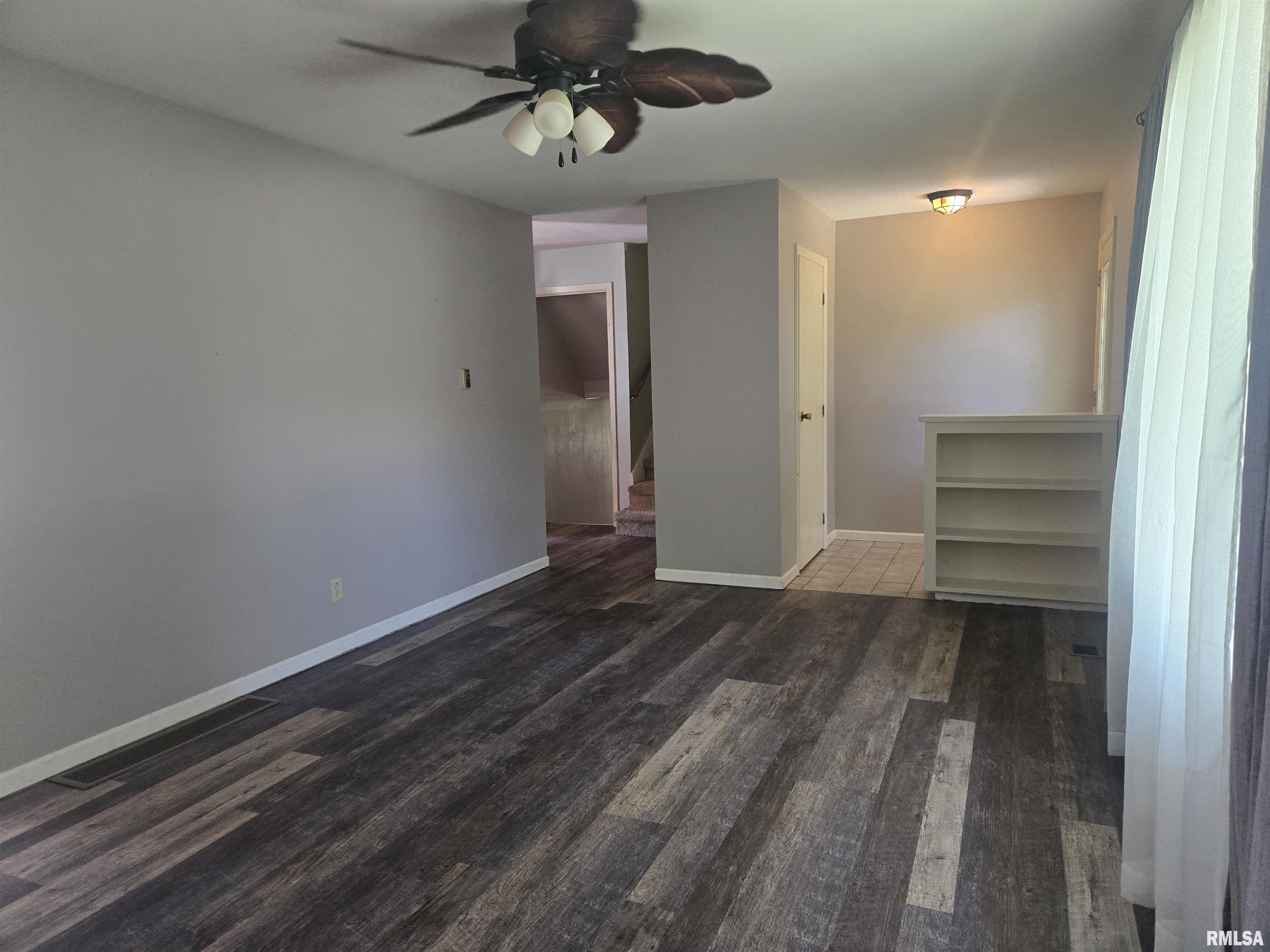 513 South Marion Street Carthage, IL 62321 - Photo 4 of 43