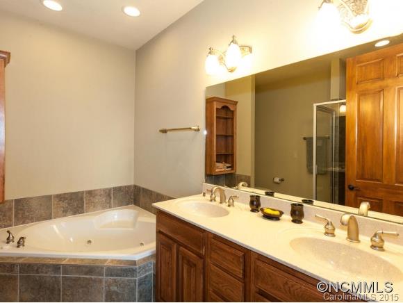 151 Spring Rock Road, Unit D4 Burnsville, NC 28714 - Photo 20 of 21 Gallery Image 20