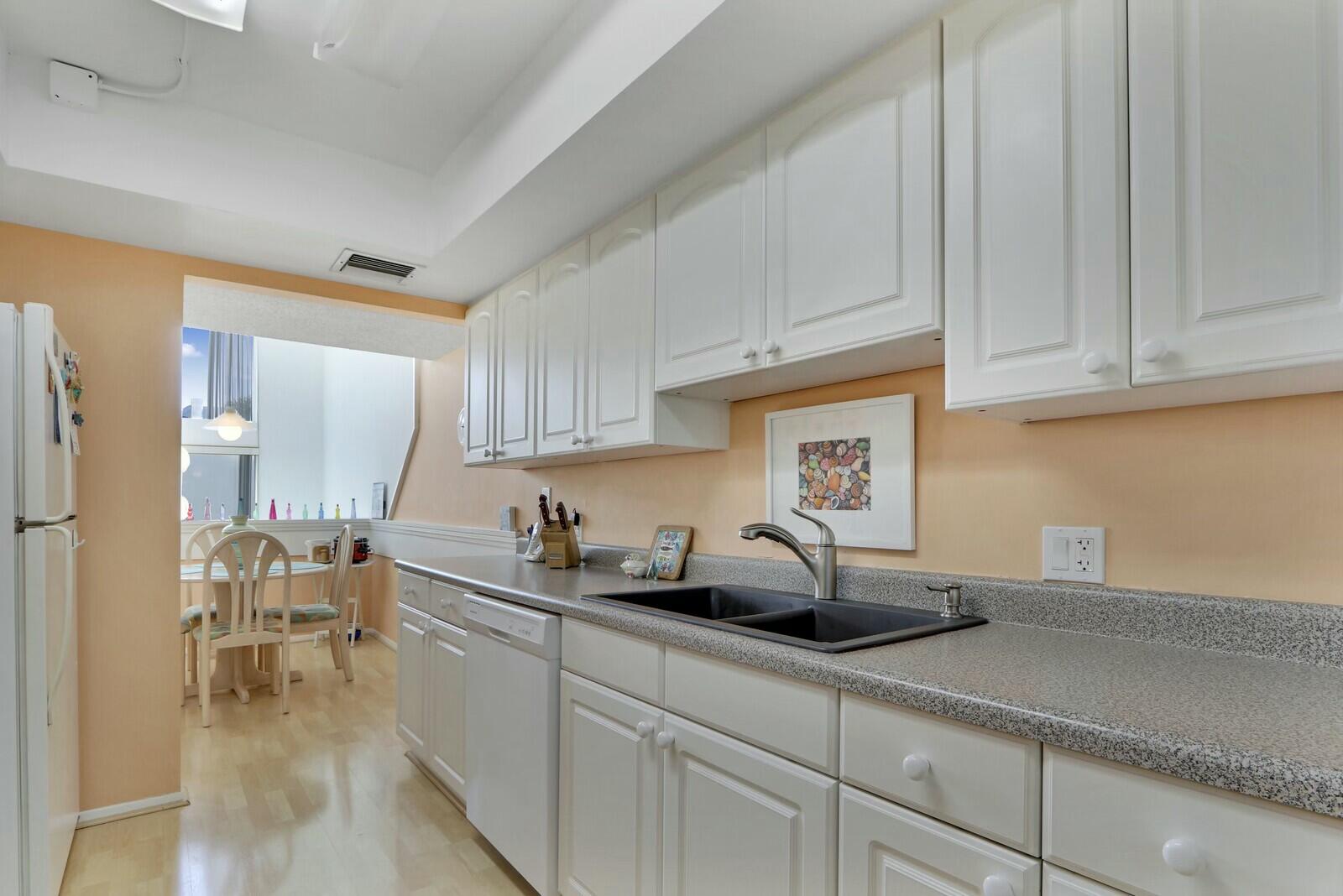 2051 Northeast Ocean Boulevard, Unit 22 Stuart, FL 34996 - Photo 11 of 31 tempImagepjBjSH