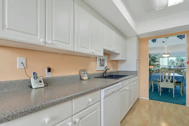 $4,900 | 2051 Northeast Ocean Boulevard, Unit 22, Stuart, FL 34996